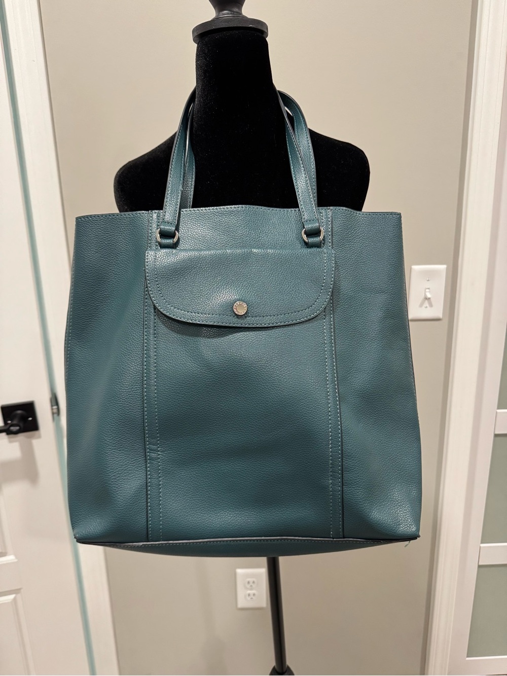 Steve Madden Teal Pebbled Textured Tote with makeup bag